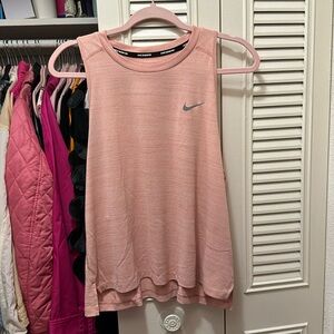NIKE RUNNING IN GOOD CONDITION LIGHT PINK WORKOUT TANK TOP SIZE L